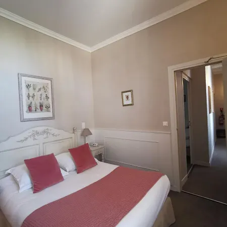 Du Parc 2* Montpellier
