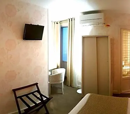 Hotel Du Parc 2*