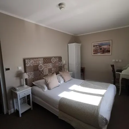 Hotel Du Parc 2*