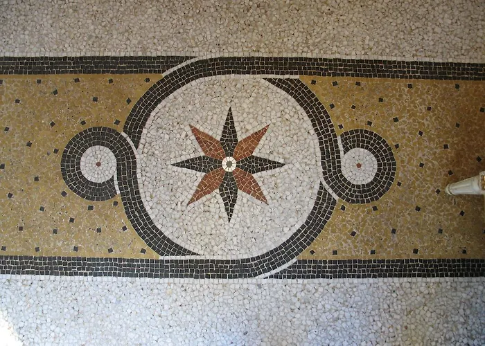 Du Parc 2* Montpellier