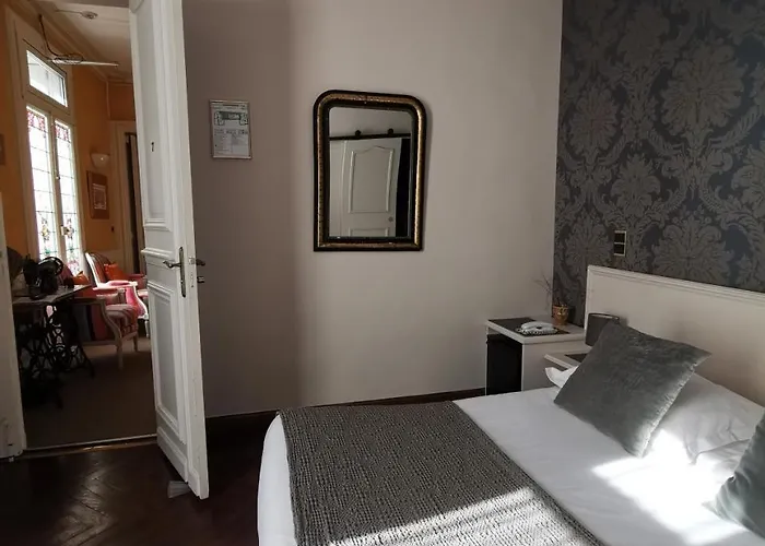 Du Parc 2* Montpellier